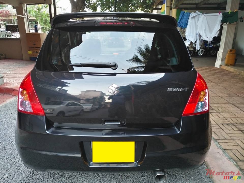2008' Suzuki Swift photo #4