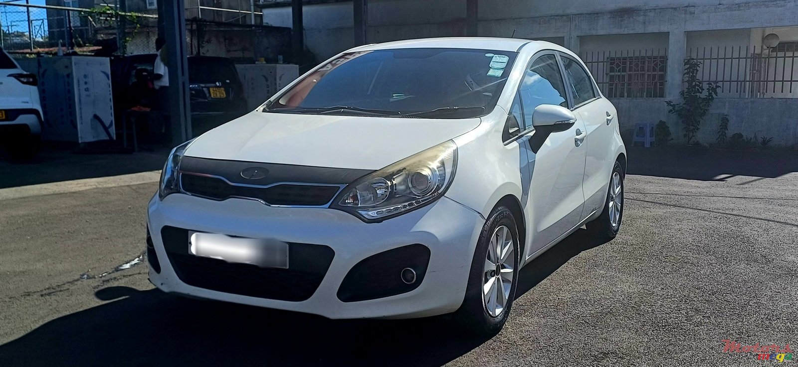 2012' Kia Rio photo #1