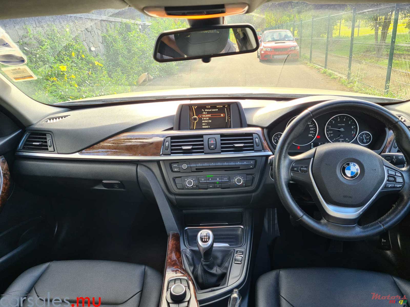 2013' BMW 316 i photo #7