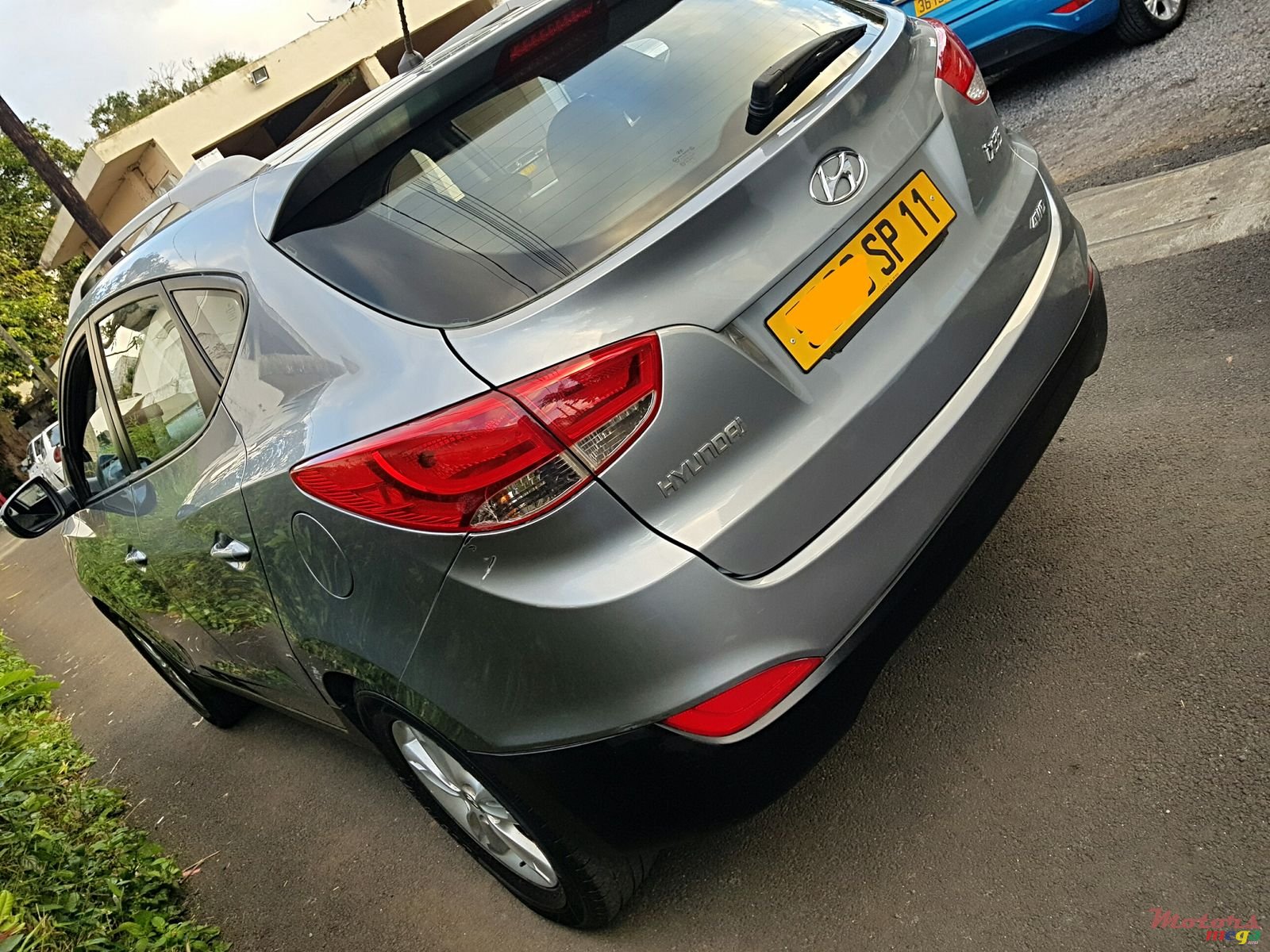 2011' Hyundai ix35 photo #3