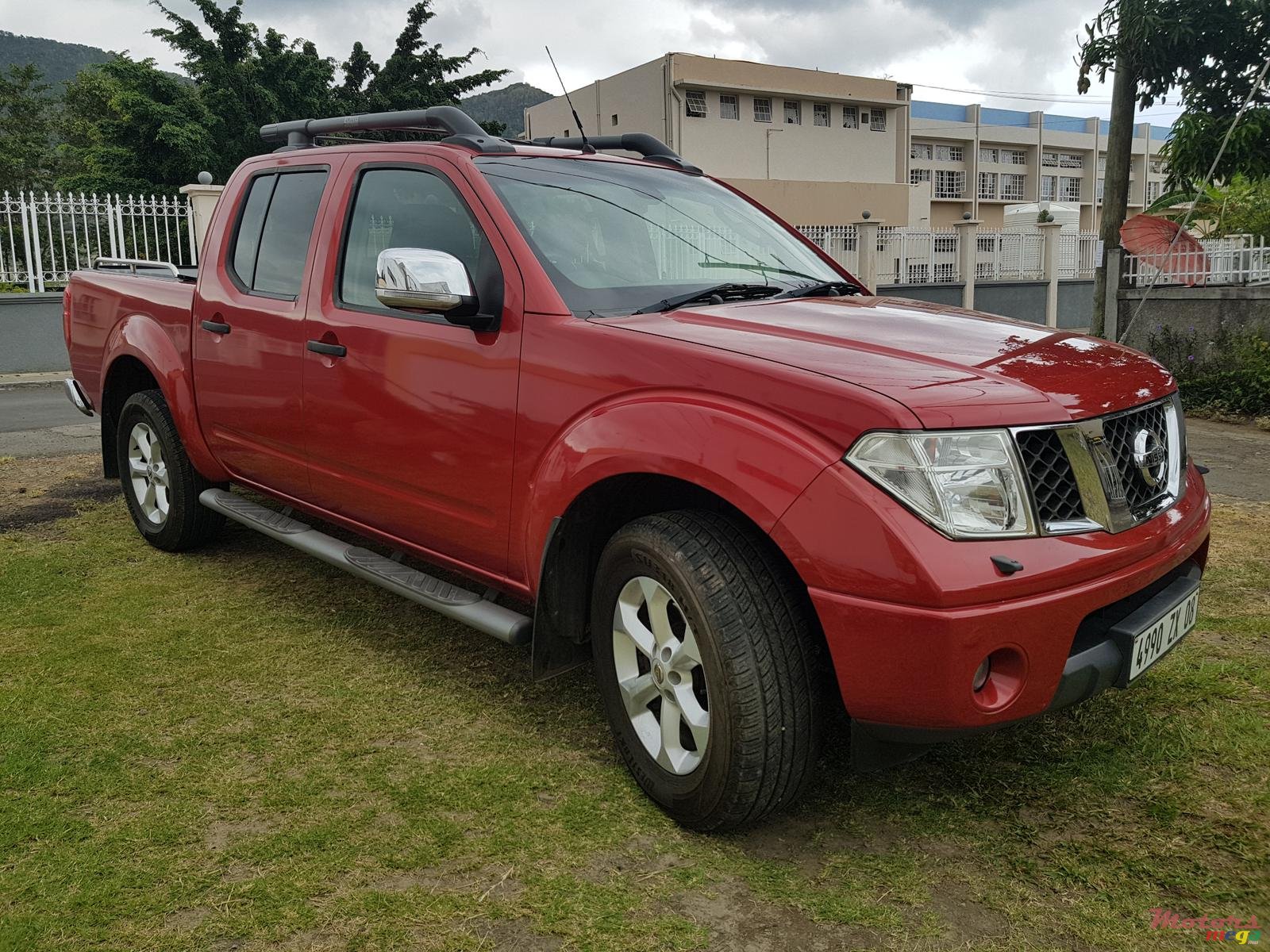 2008' Nissan Navara 4x4 photo #3