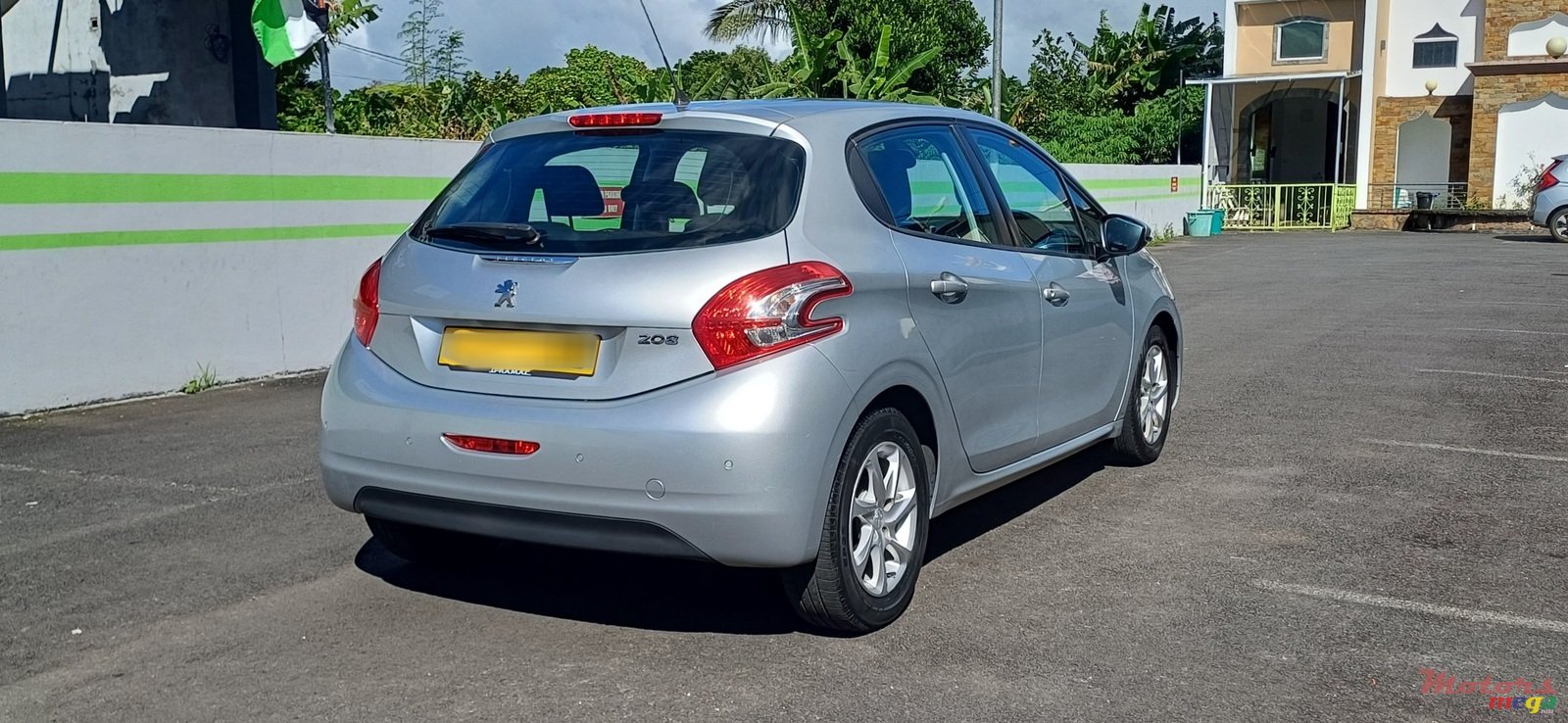 2013' Peugeot 208 photo #4