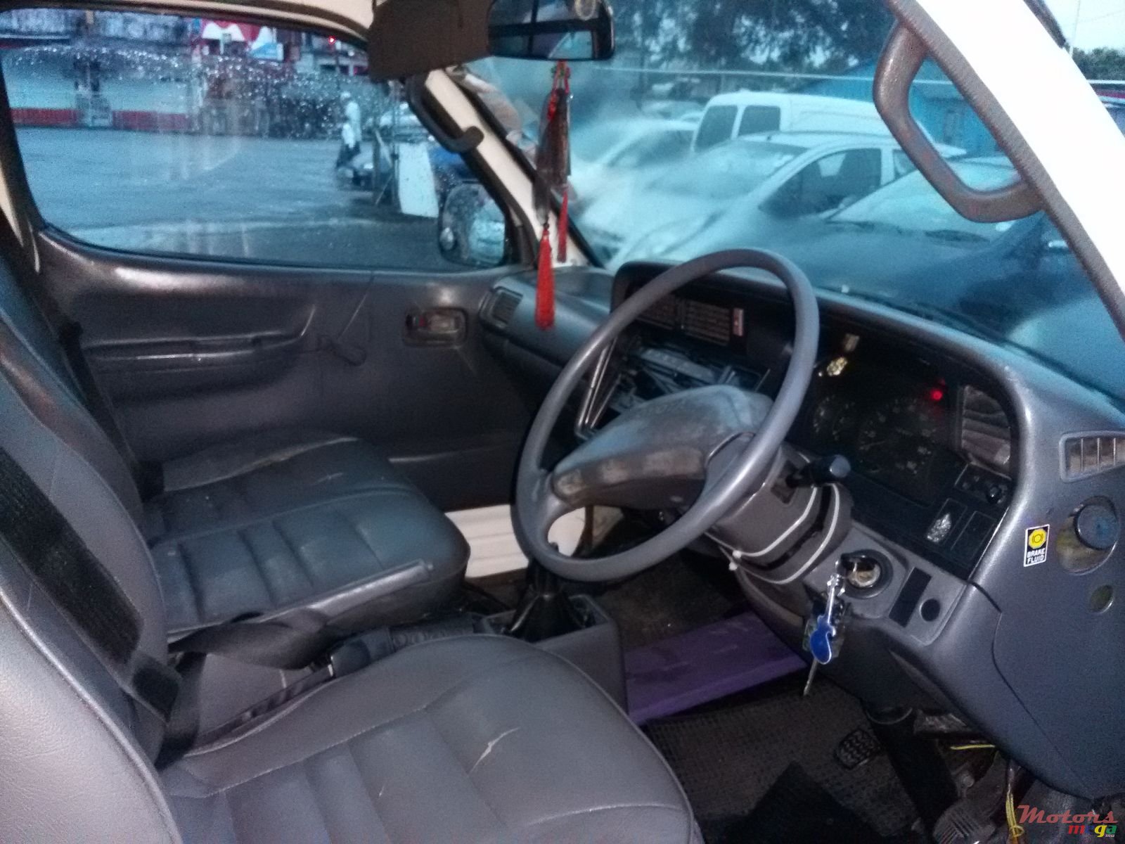 1998' Toyota Hiace photo #7