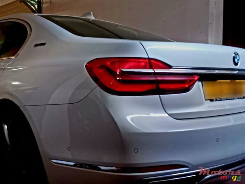 2018' BMW photo #5