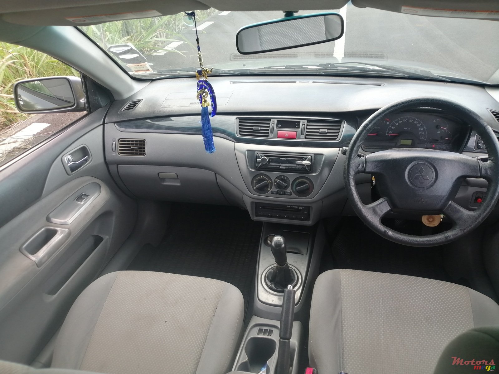 2005' Mitsubishi Lancer photo #5