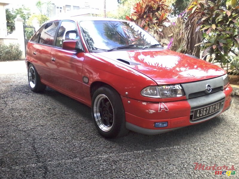 1995' Opel Astra for sale. Rose Hill - Quatres Bornes, Mauritius