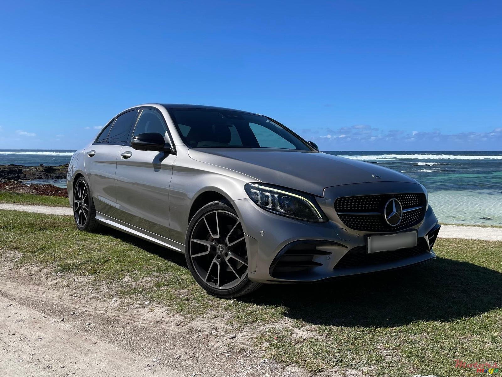 2019' Mercedes-Benz C 200 photo #2