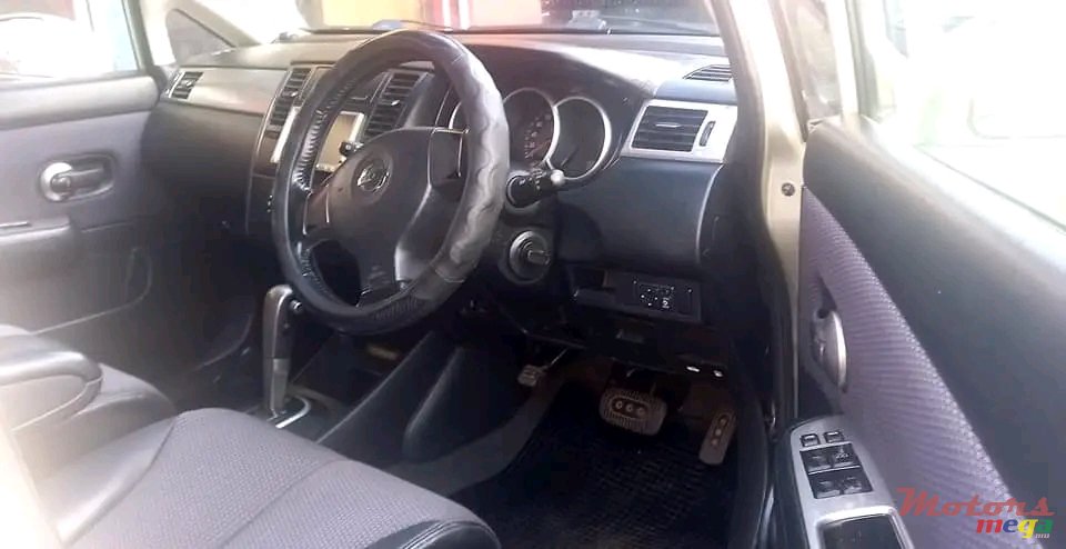 2007' Nissan Tiida photo #5
