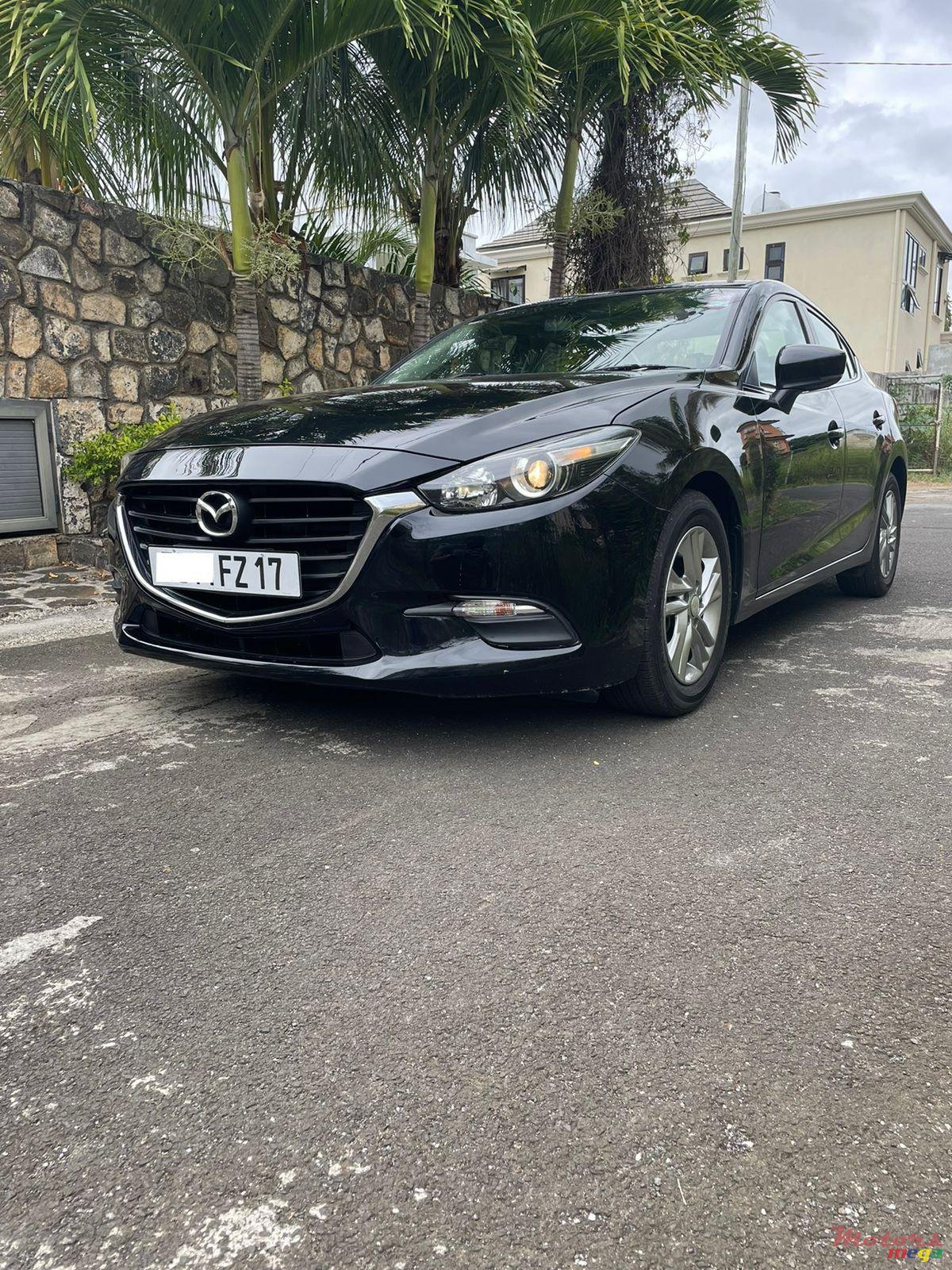 2017' Mazda 3 Skyactive photo #1