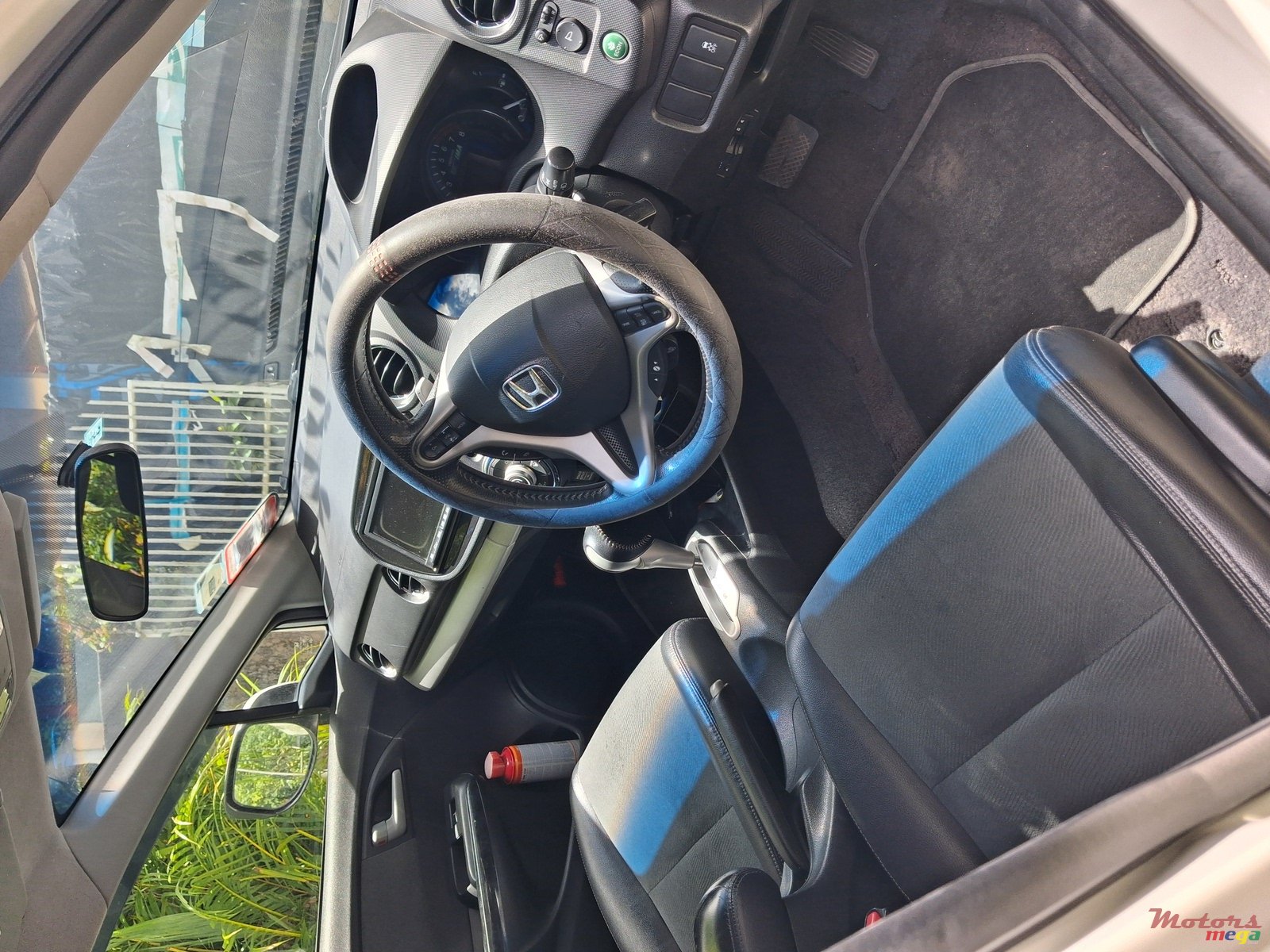 2012' Honda Insight photo #5