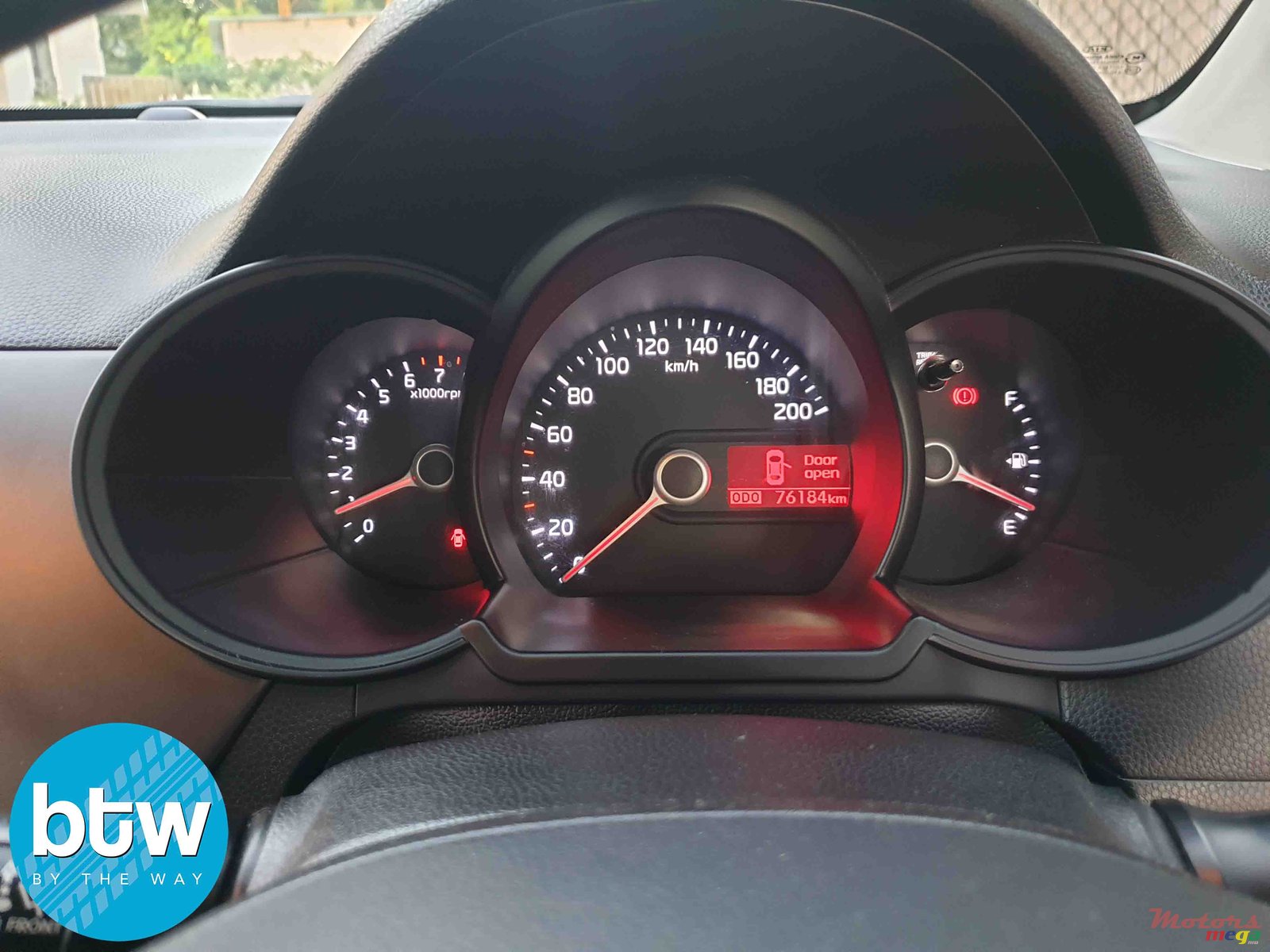 2012' Kia Picanto photo #7