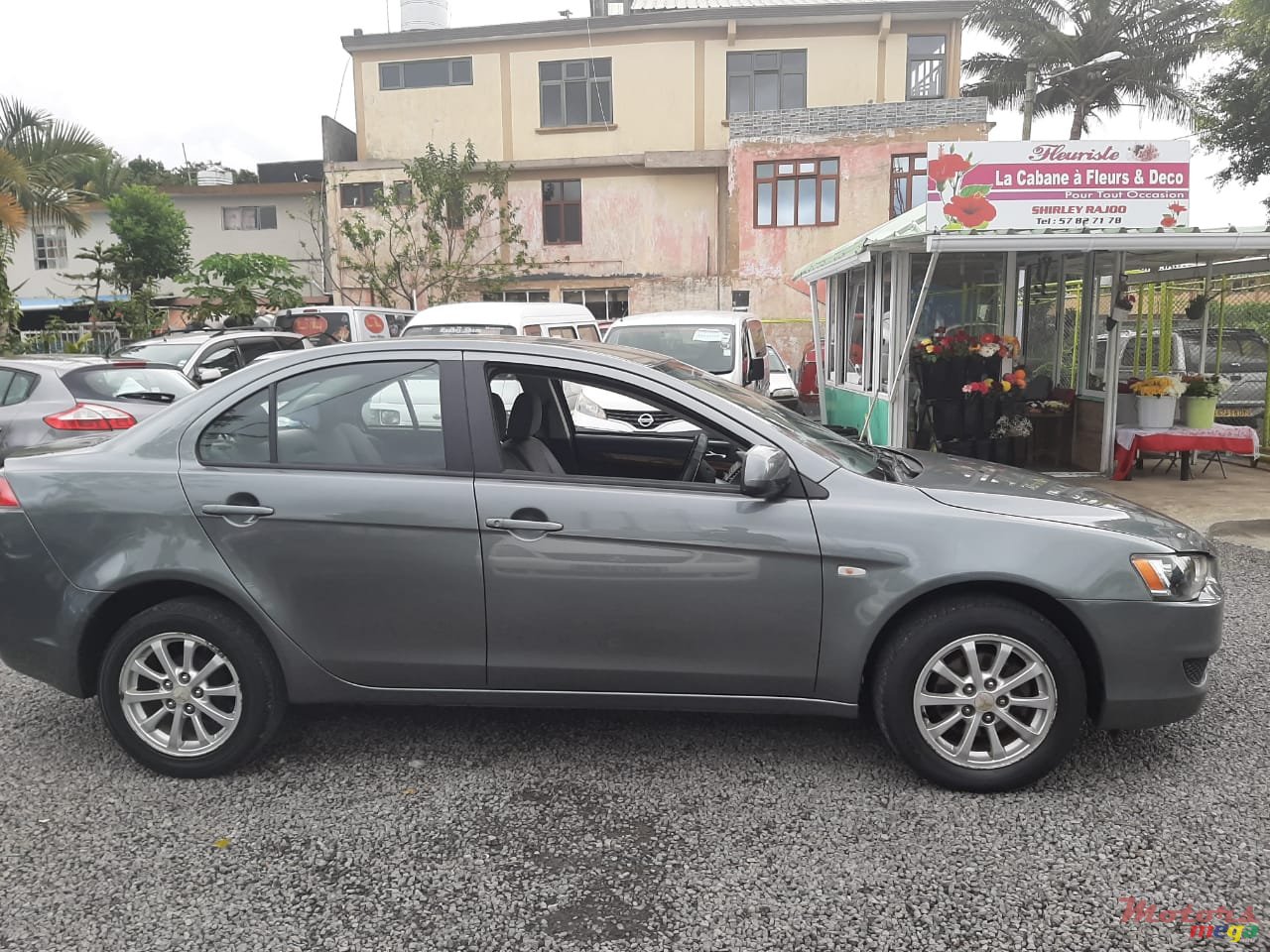 2012' Mitsubishi Lancer photo #3