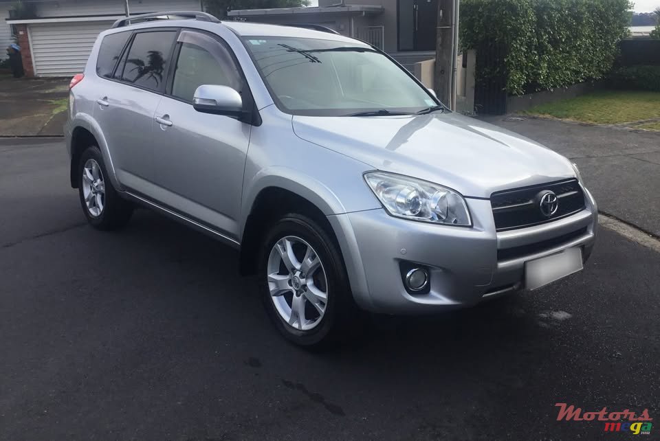 2012' Toyota RAV4 Ltd photo #1