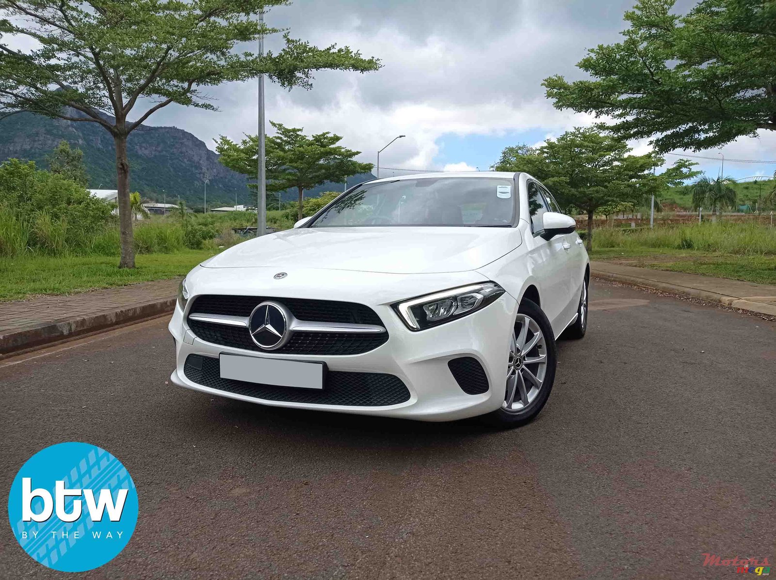 2019' Mercedes-Benz A 180 photo #2