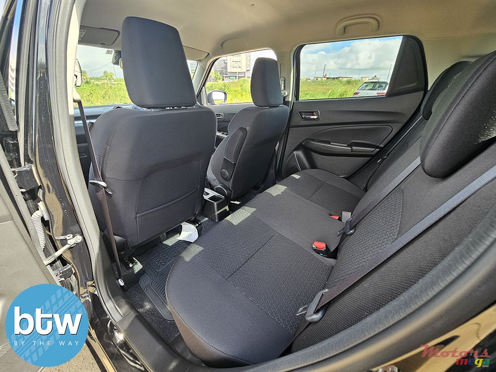 2022' Suzuki Swift Japan photo #6