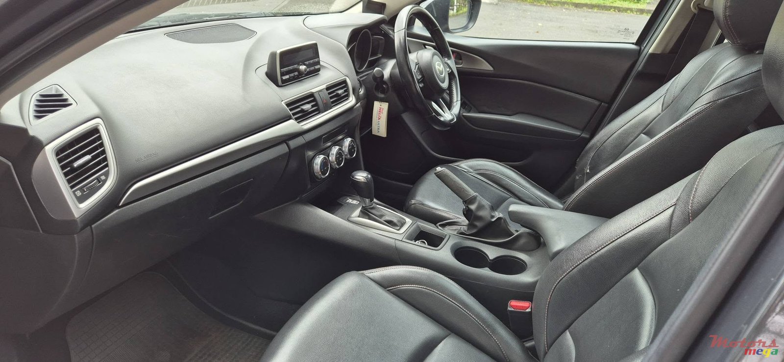 2017' Mazda 3 Skyactiv photo #5