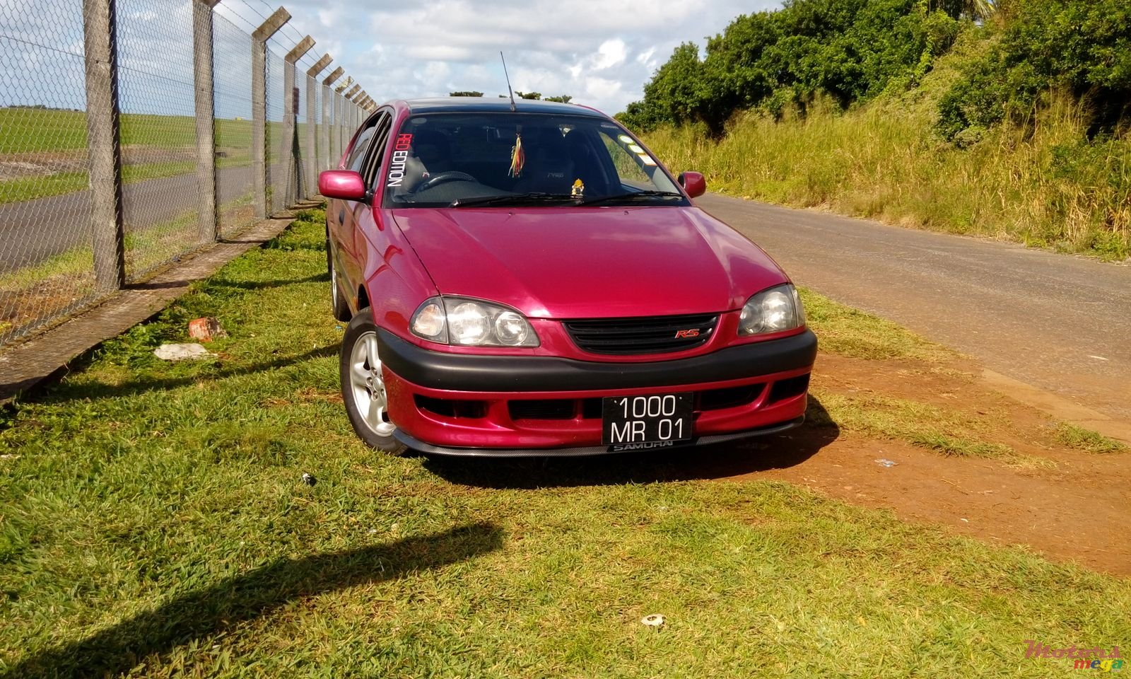 2001' Toyota photo #1