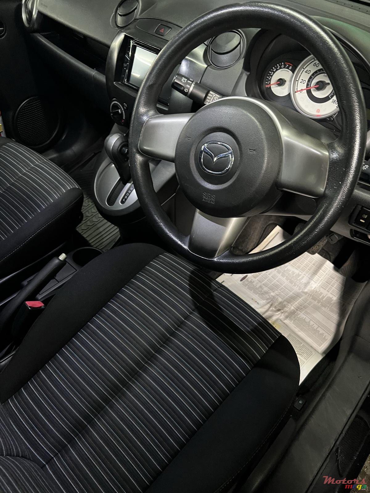 2011' Mazda Demio photo #6