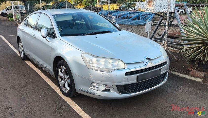 2010' Citroen C5 photo #4