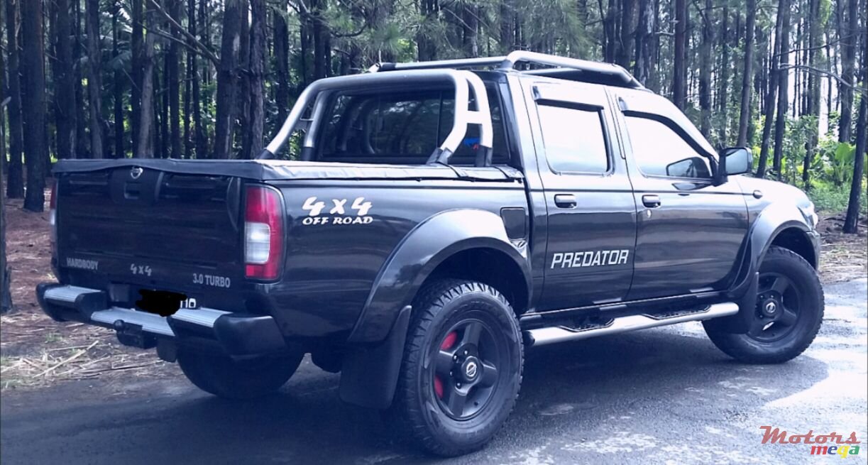 2009' Nissan Hardbody 4x4 3.0 predator photo #2
