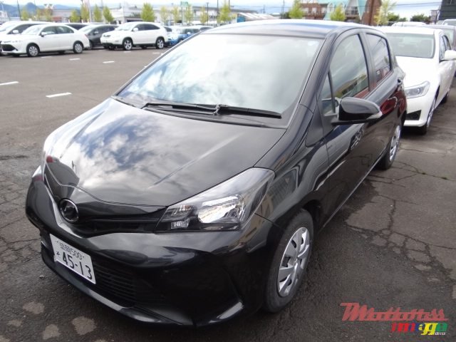 2014' Toyota Vitz photo #1