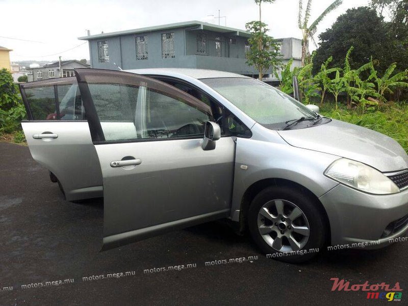 2006' Nissan photo #1