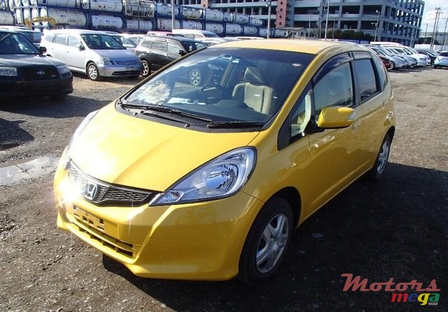 2012' Honda Fit photo #1