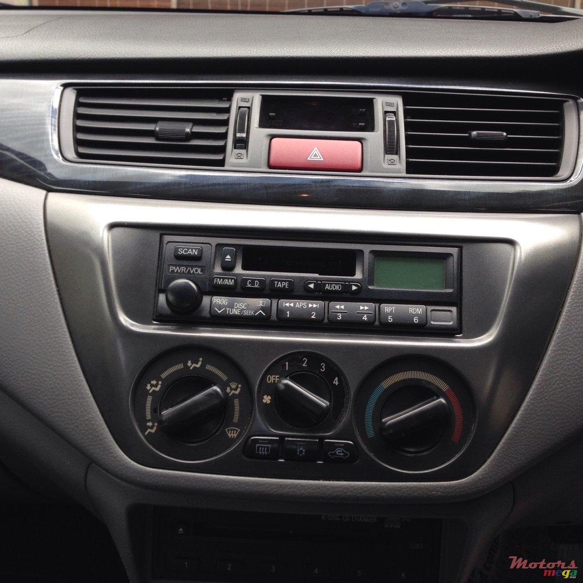 2007' Mitsubishi Lancer photo #5