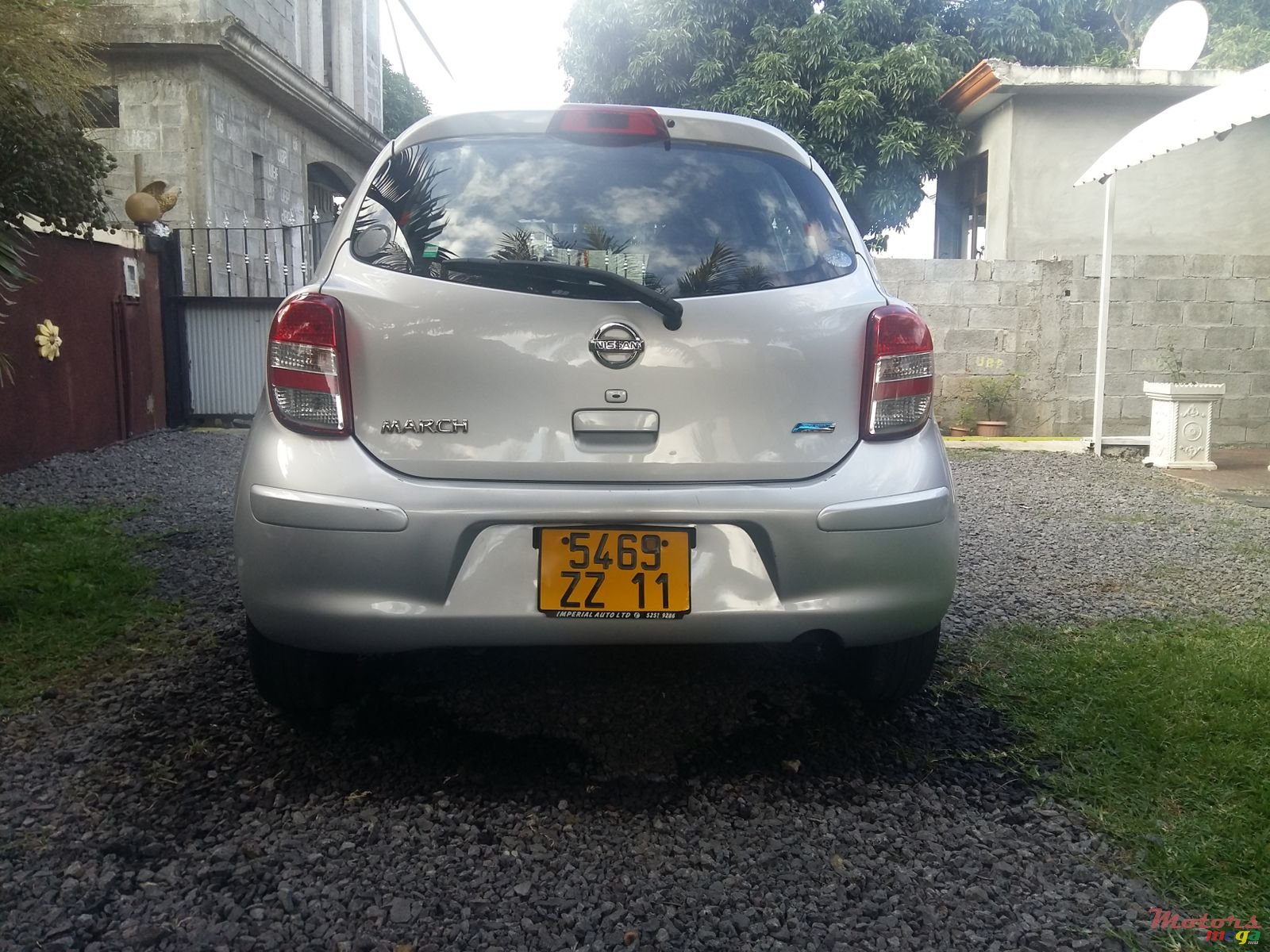 2011' Nissan March photo #3