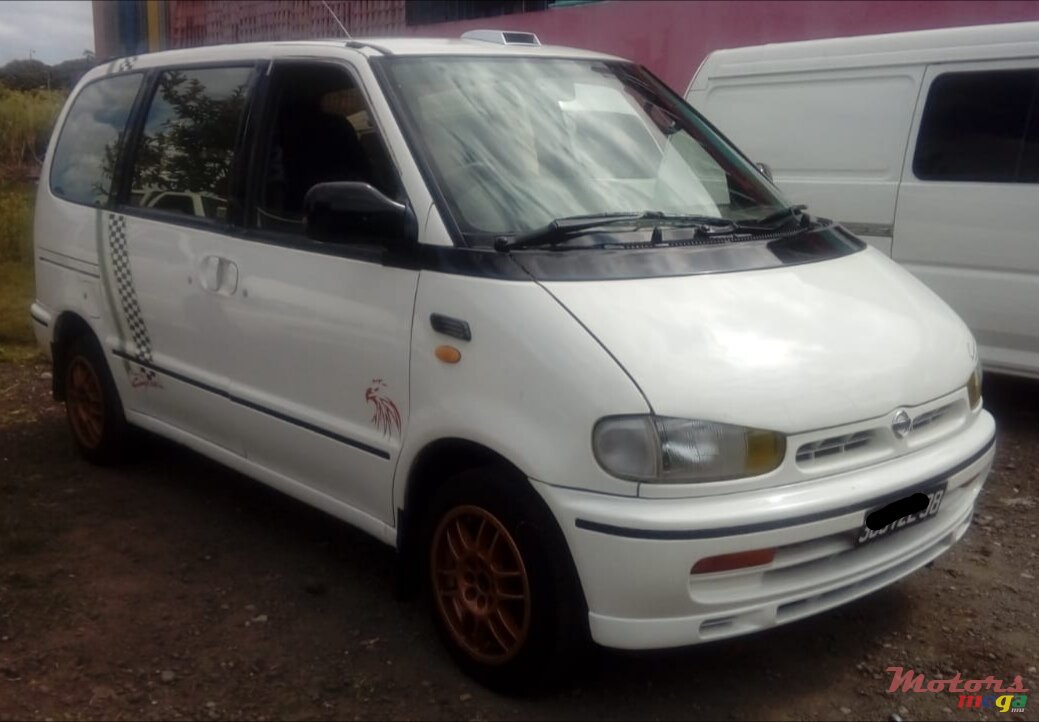 1998' Nissan Serena photo #1