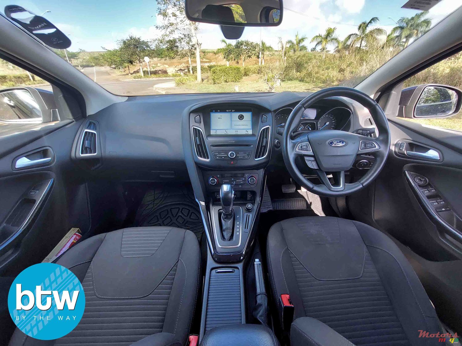 2018' Ford Focus photo #6