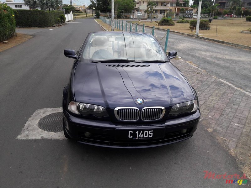 2003' BMW 3 Series Convertible photo #5