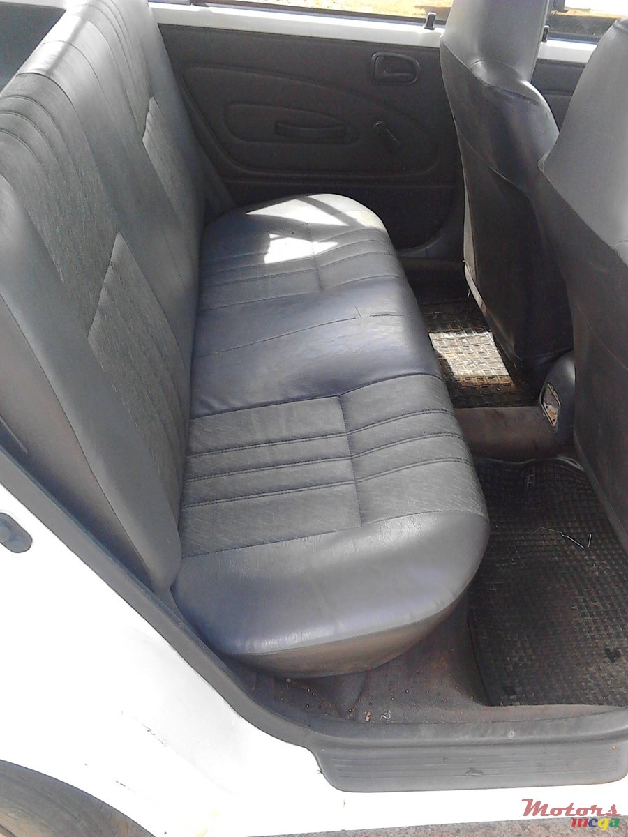 1999' Toyota Corolla photo #3