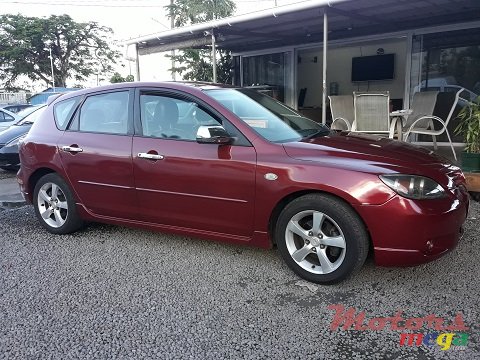 2004' Mazda 3 photo #3