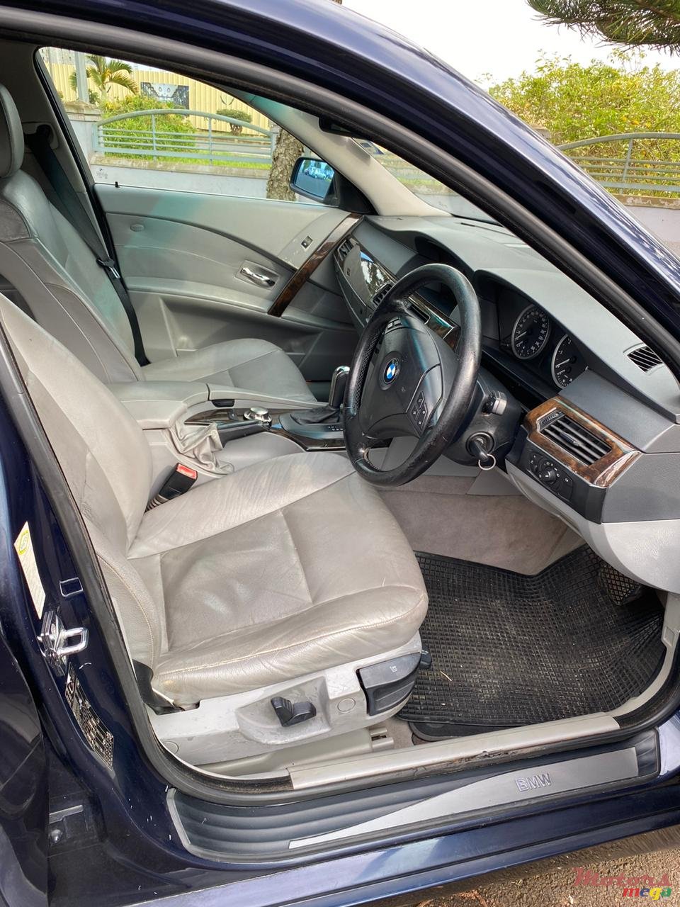 2004' BMW 5 Series photo #6