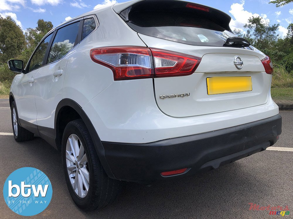 2015' Nissan Qashqai photo #4