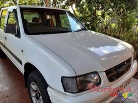 2003' Isuzu photo #1