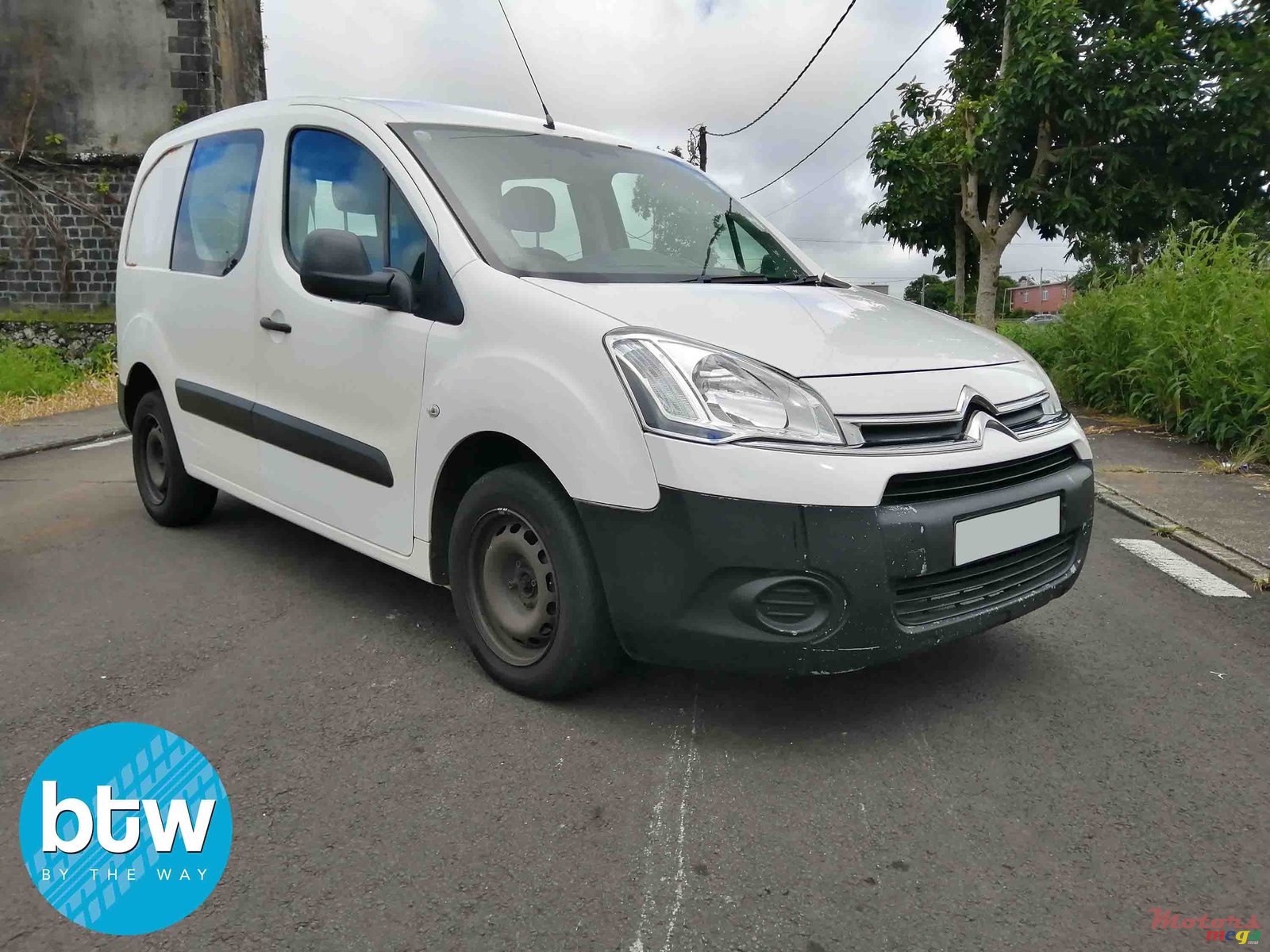 2014' Citroen Berlingo photo #1