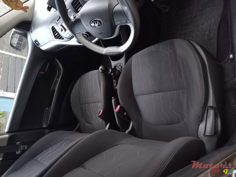 2015' Kia Picanto Manual photo #4