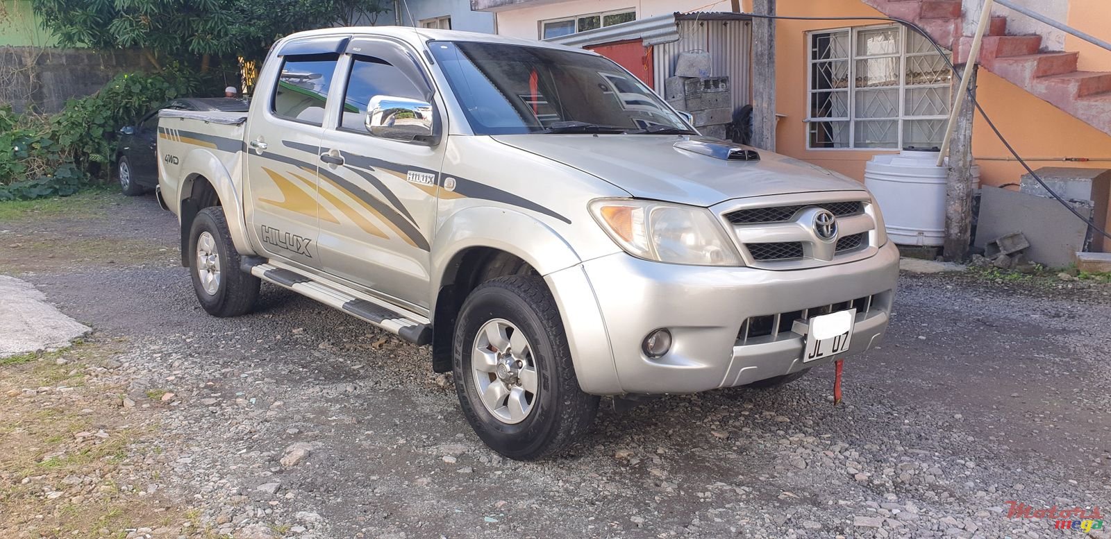 2007' Toyota Hilux photo #2
