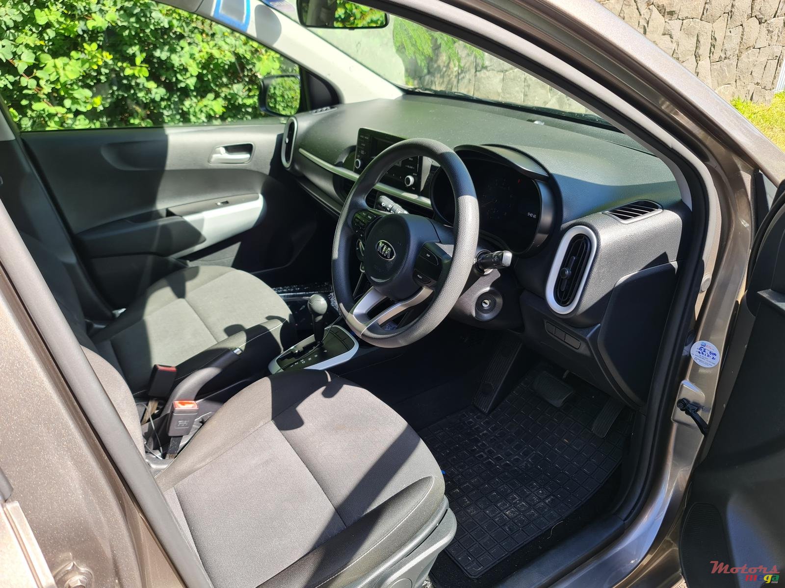 2017' Kia Picanto photo #5