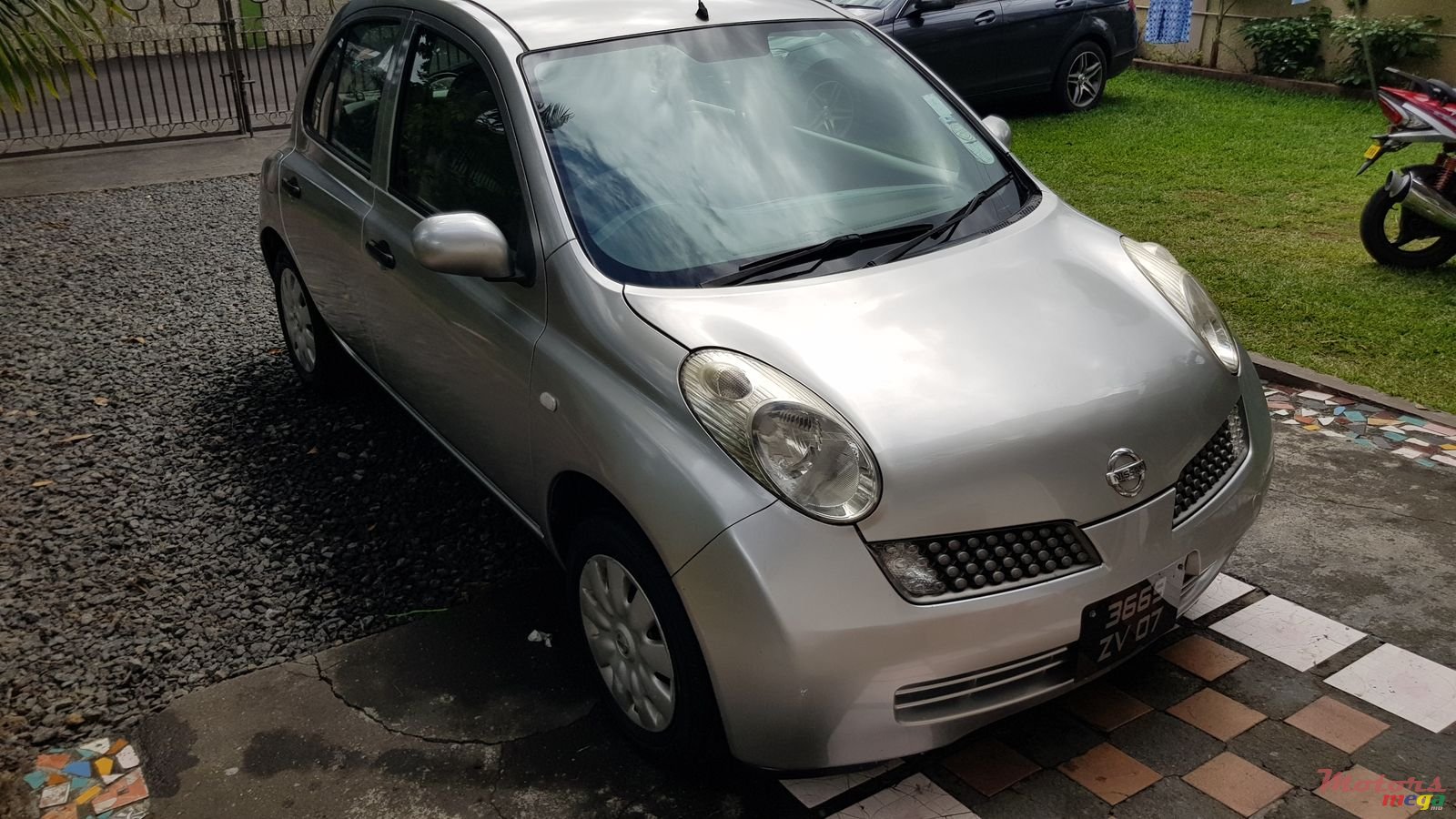 2007' Nissan March photo #1