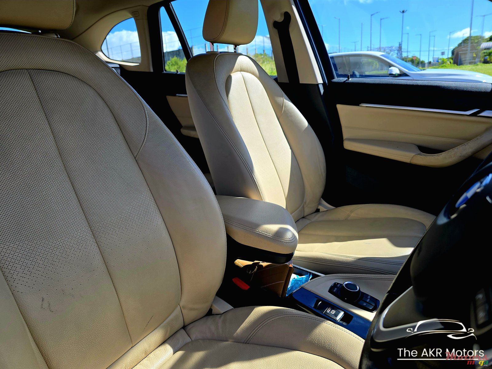 2018' BMW X1 sDrive18i photo #5