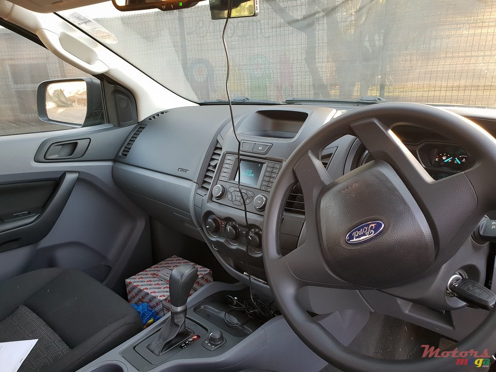 2017' Ford Ranger XL photo #2