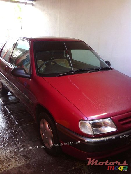 1998' Citroen Saxo photo #2