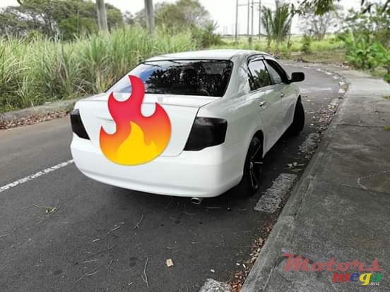 2006' Toyota Axio photo #3