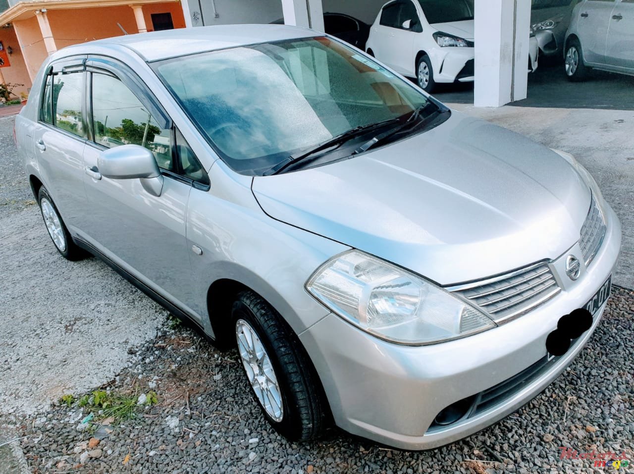 2007' Nissan Tiida photo #1