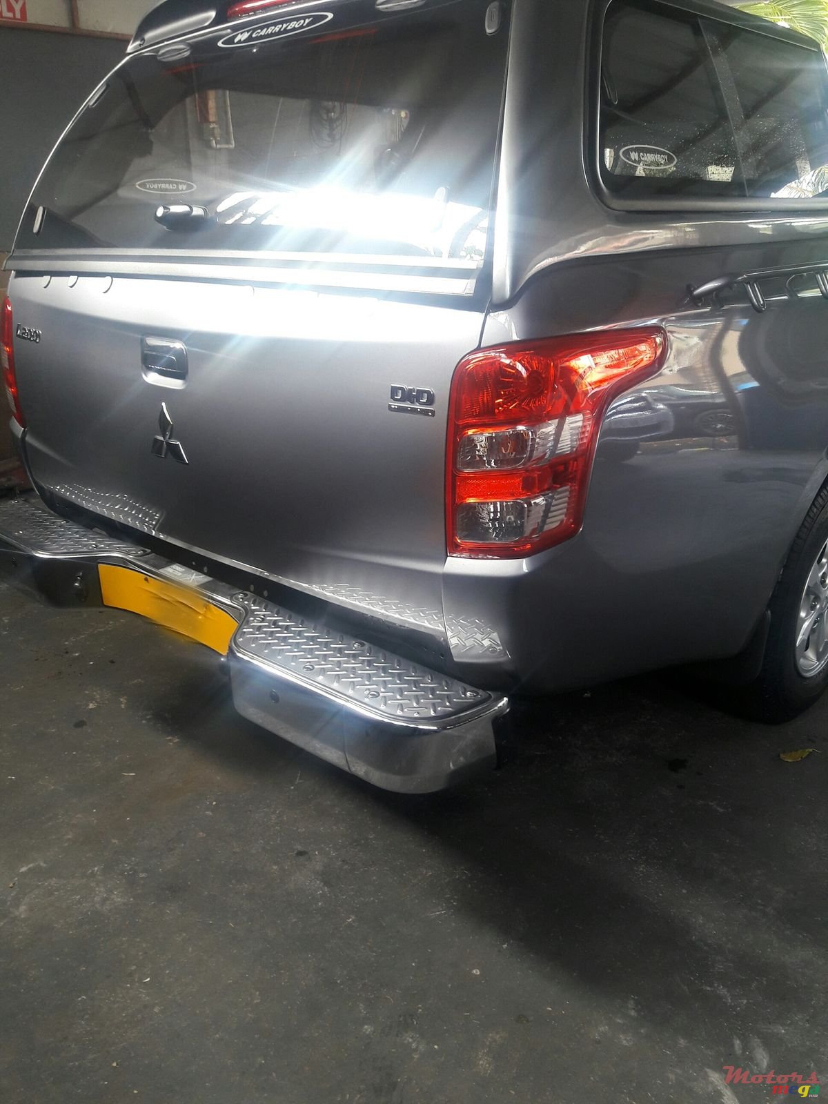 2016' Mitsubishi 2x4 turbo 2500cc photo #2