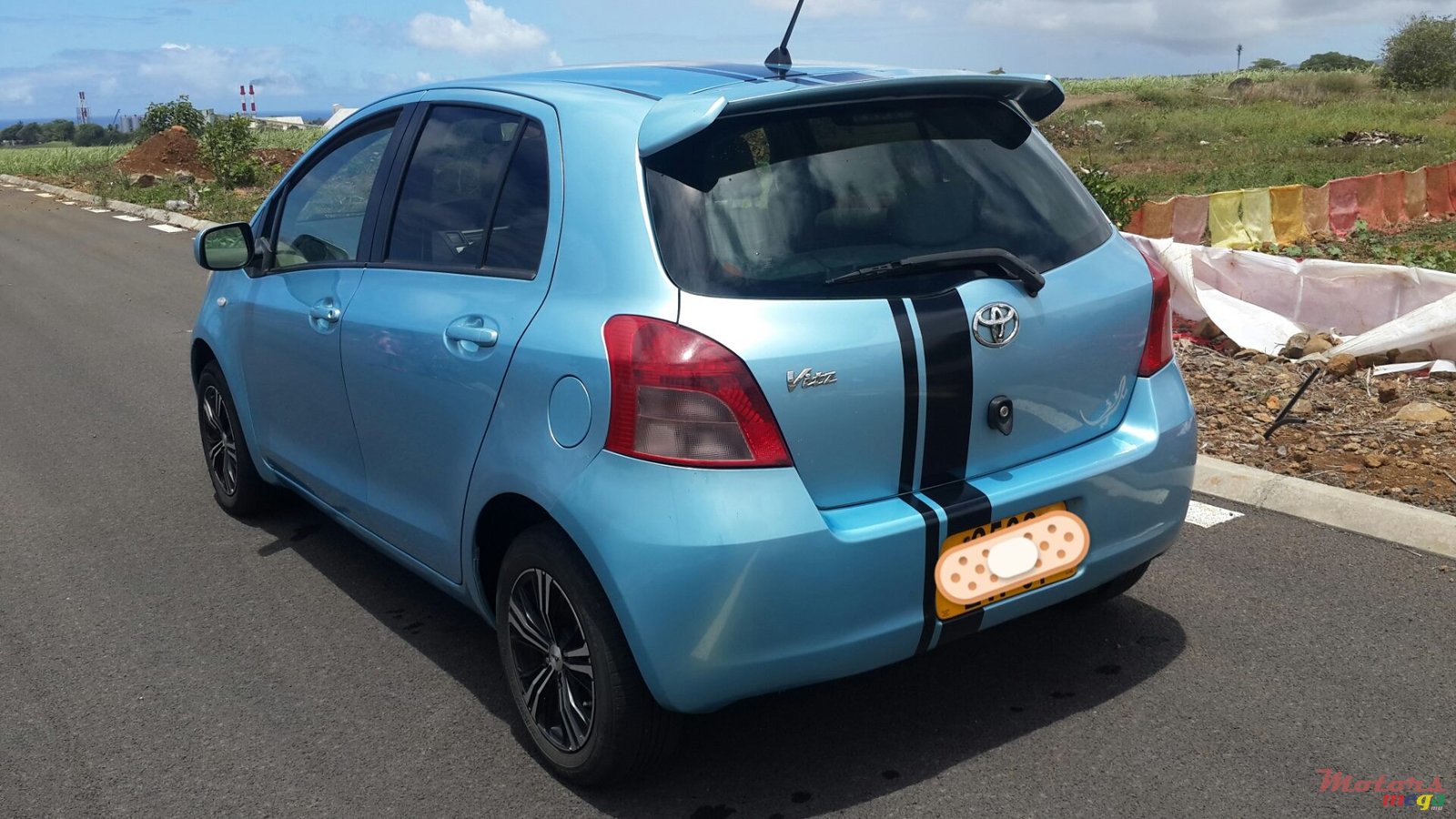 2007' Toyota Vitz photo #4