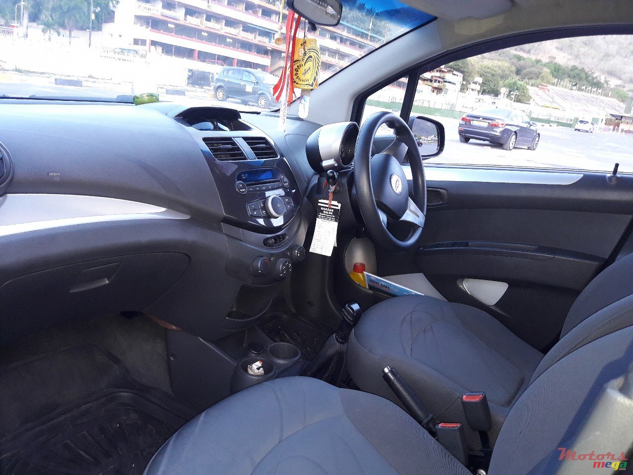 2011' Chevrolet Spark photo #3